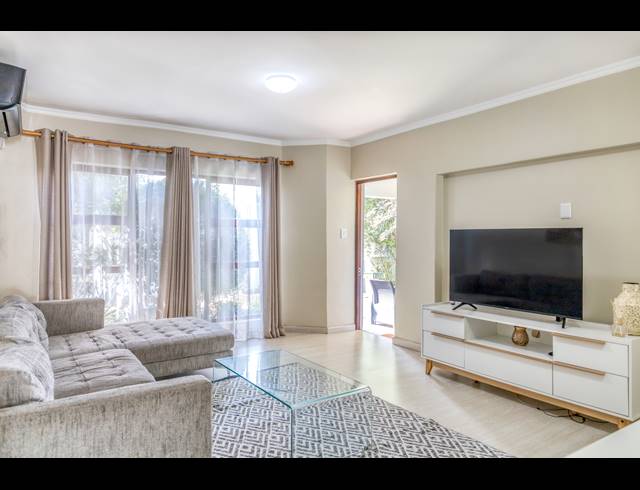 3 BEDROOM APARTMENT TO LET IN PAULSHOF